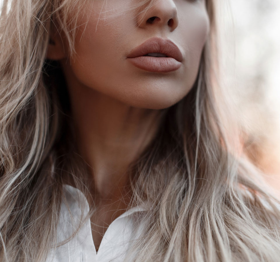 fillers model with large lips